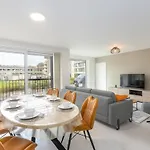 Corner In The Center With 3 Bedrooms 公寓